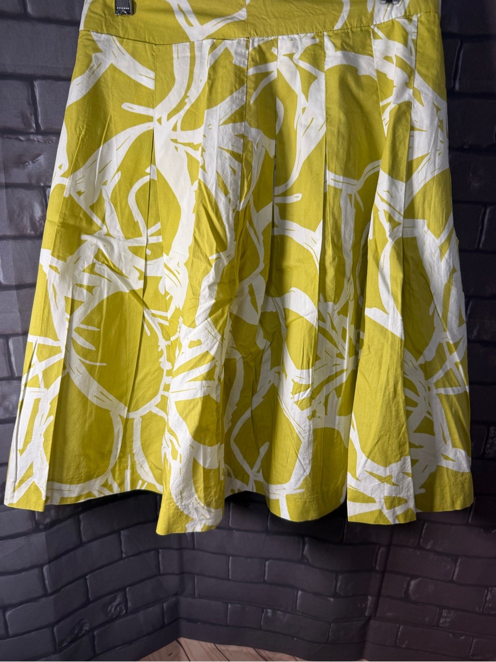 H&M Lime and White Graphic Circle Skater Skirt